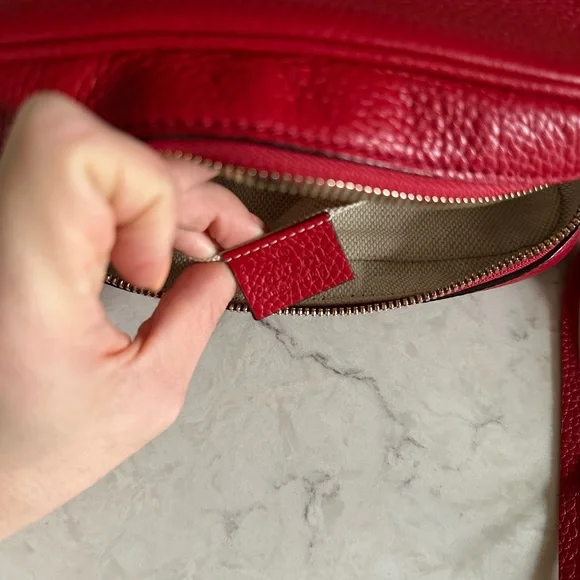 Gucci Calfskin Red Small Soho Disco Pebbled Leather Crossbody - Picture 5 of 13